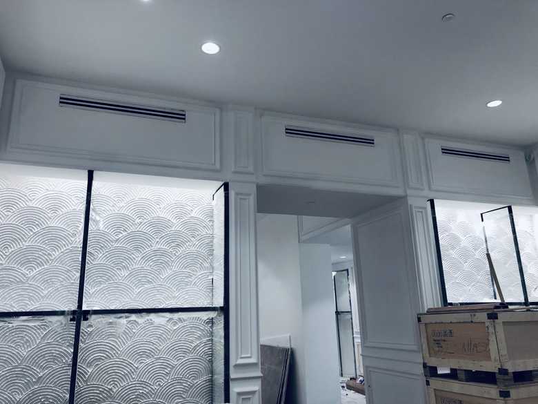 Interior linear air grilles