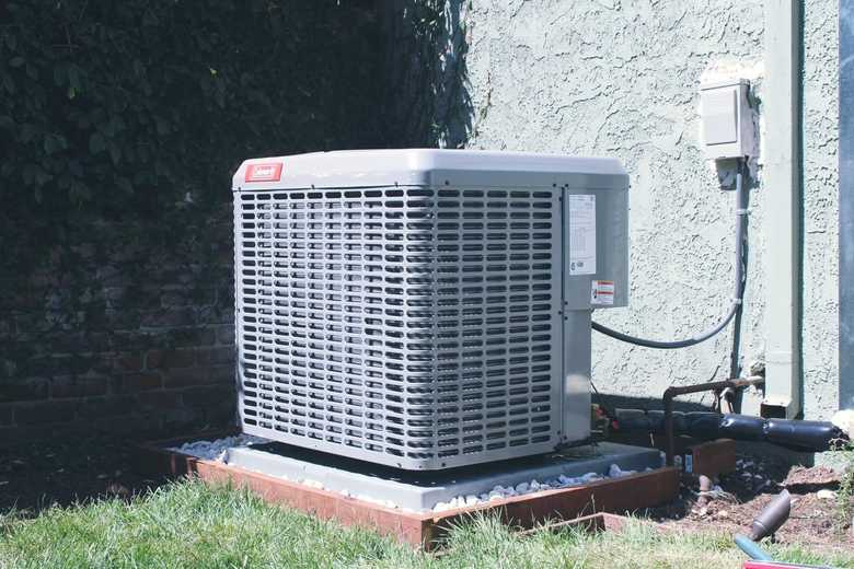 Outdoor condenser installation