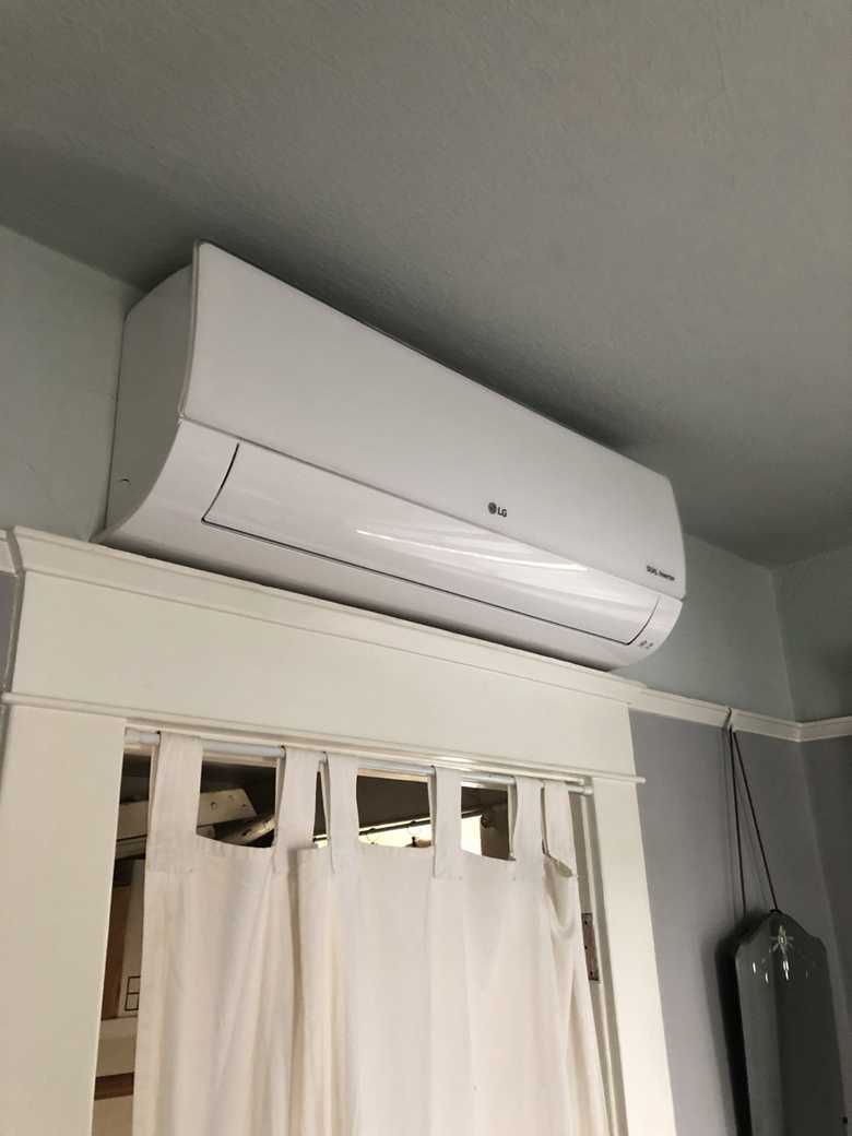 Wall-mounted ductless indoor unit